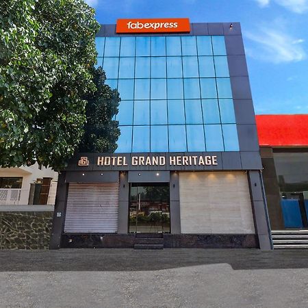 Fabhotel Grand Heritage - Nr Bkc 뭄바이 외부 사진